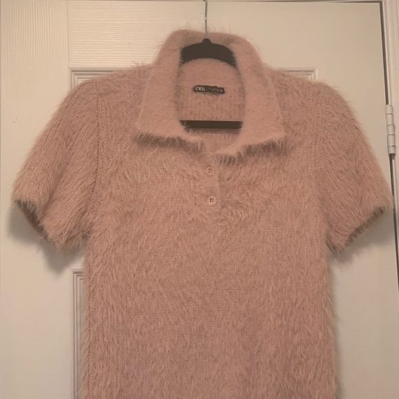 Adorable Zara pink fluffy shirt. - Picture 1 of 1